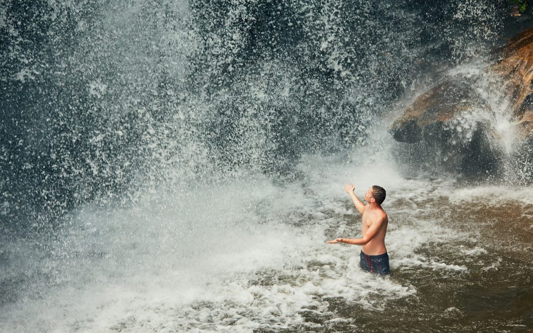 Navigating Nature’s Obstacles: A Comprehensive Canyoneering Guide